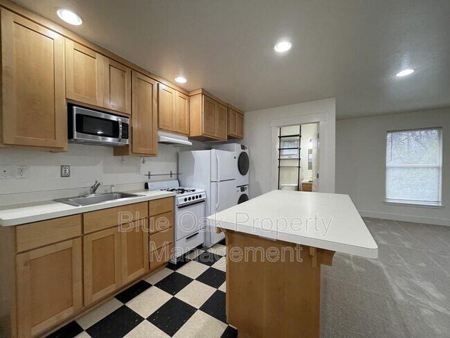 Foto del edificio - 568 E 4th St