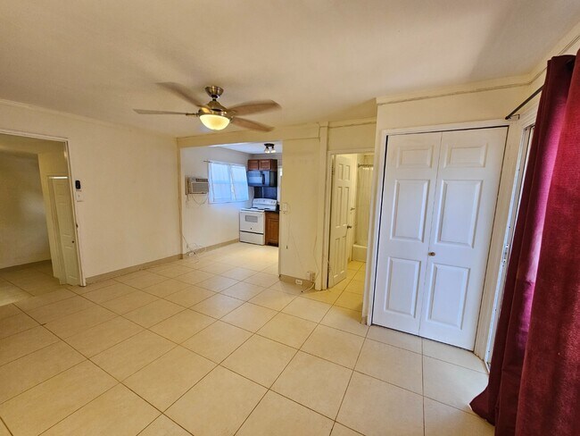 Foto del edificio - Studio apartment