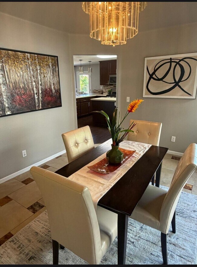 Foto del edificio - 1731 Walnut Creek Dr