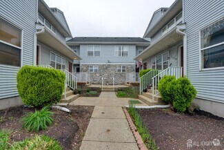 Building Photo - 144 Keswick Dr