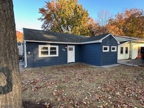 Building Photo - 74 E Shore Rd