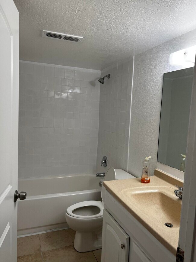 Building Photo - 1541 Balfour Point Dr