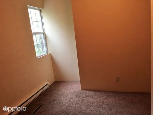 Building Photo - 752 Carroll Ave