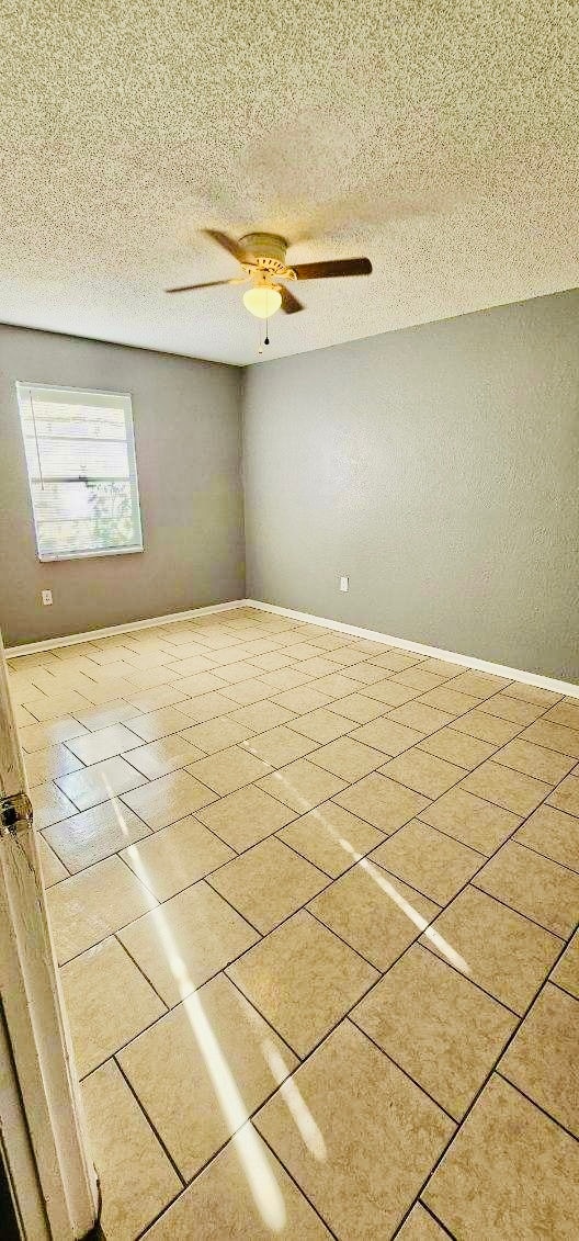 Building Photo - 2422 Crystal Hills Loop E