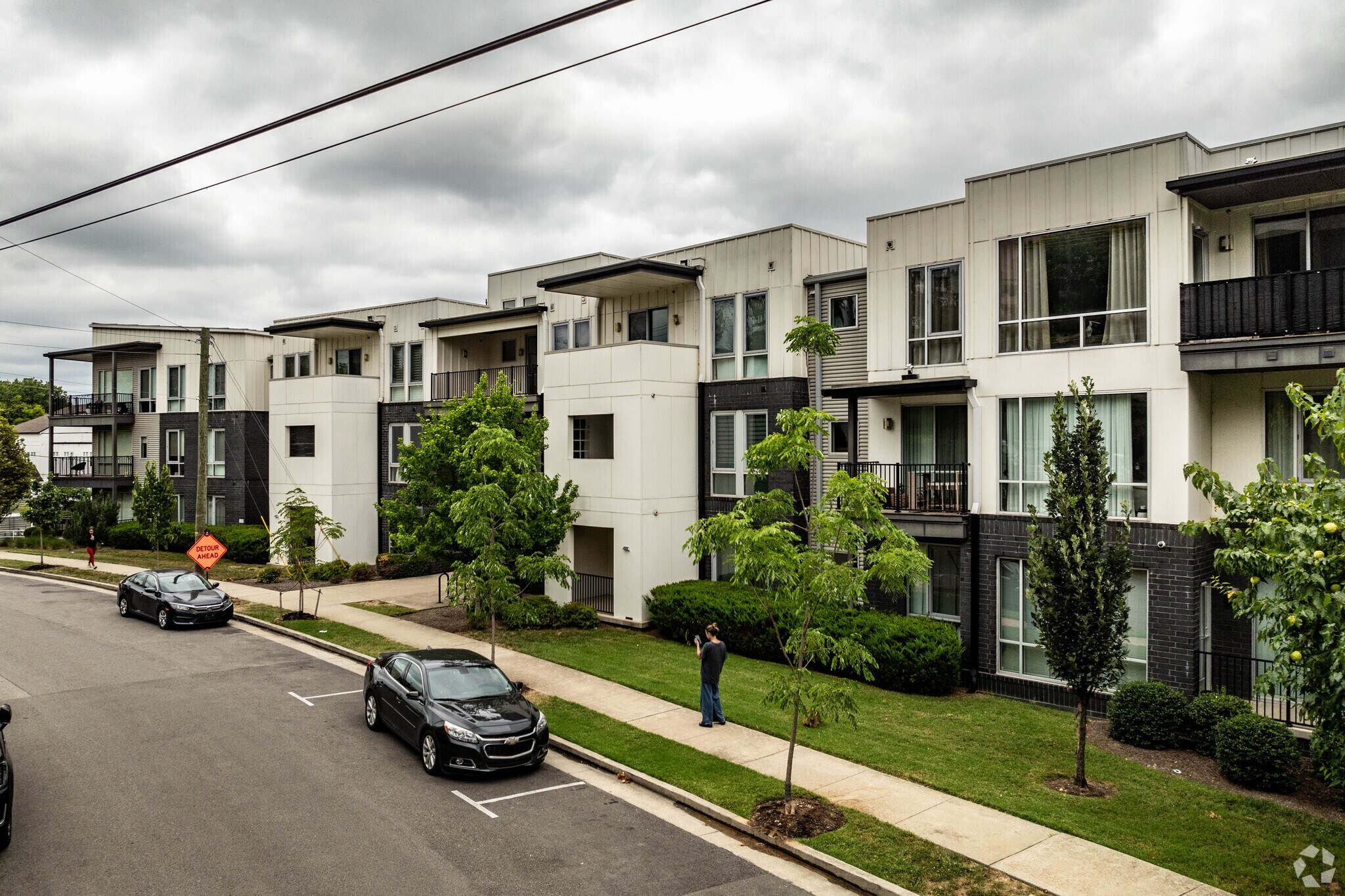 West End Circle Flats