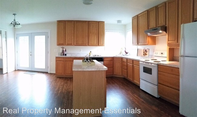 Foto del edificio - 4 br, 3.5 bath House - 2872 Bird View Rd