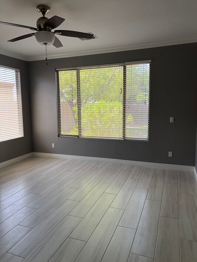Foto del edificio - 3 Bedroom Single Family Home in Phoenix
