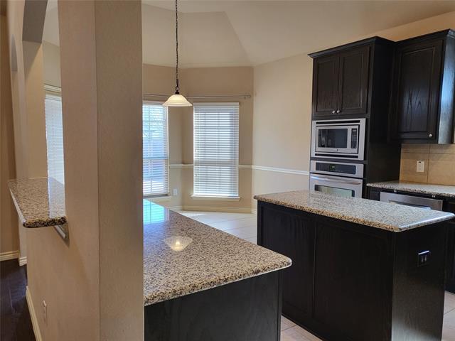 Building Photo - 333 Cave River Dr