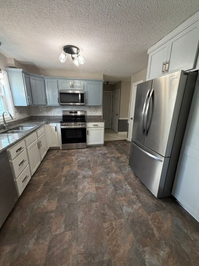 Foto del edificio - Central Davenport 4 Bedroom House