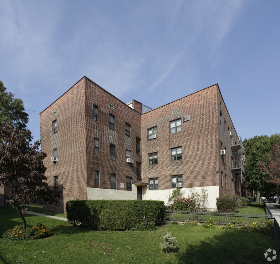 Bayview Owners Corp. Rentals in Brooklyn at 242304 Bay 17th St Brooklyn, NY