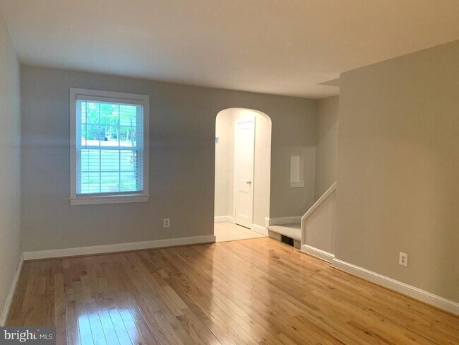 Foto del edificio - 1601 N Colonial Terrace