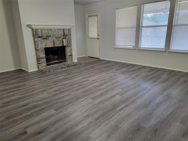 Building Photo - 2450 Meadowgate Ln