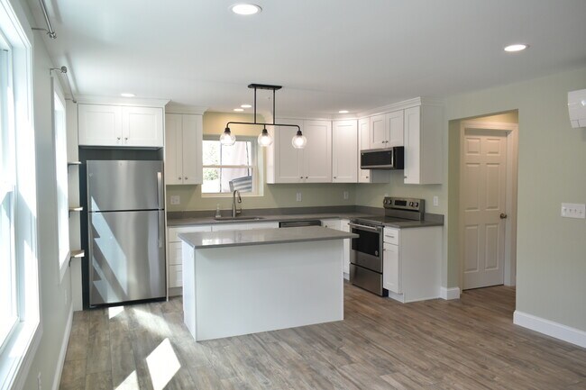 Foto del edificio - 1550 CT-12