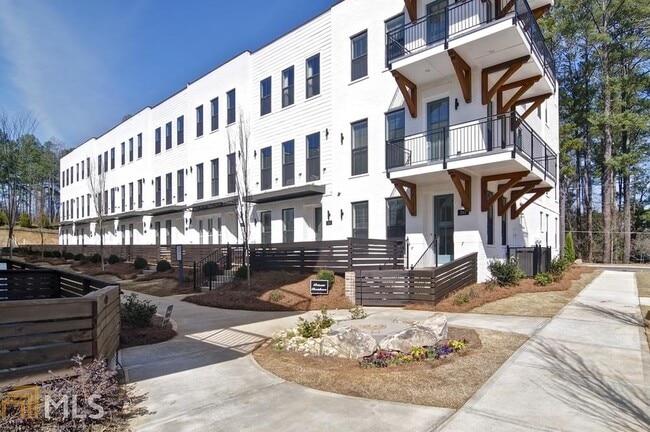 Building Photo - 960 Woodstock Pkwy
