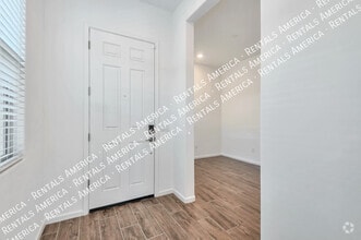 Building Photo - 10858 W Yates Ln