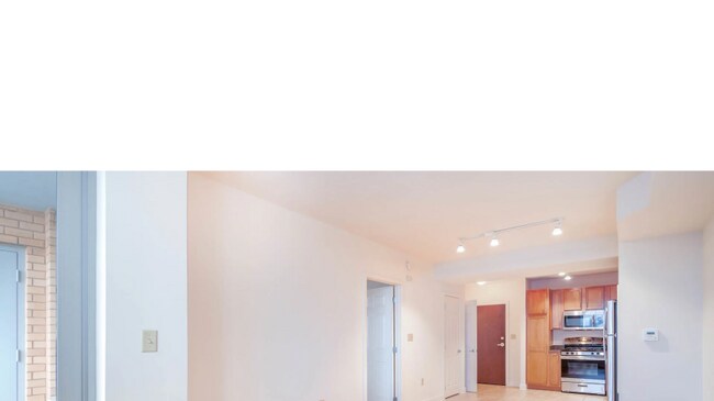 Foto del edificio - 2 bedroom in Silver Spring MA 20910