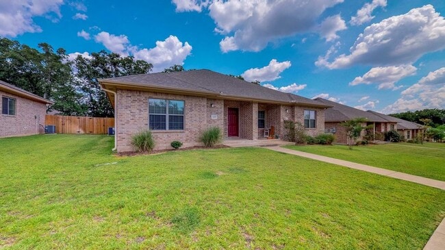 Building Photo - 4409 Reveille Rd