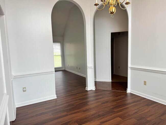 Foto del edificio - 783 N Ericson Rd