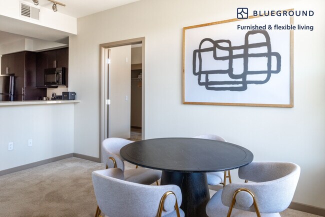 Foto del edificio - 7011 Sunne Ln