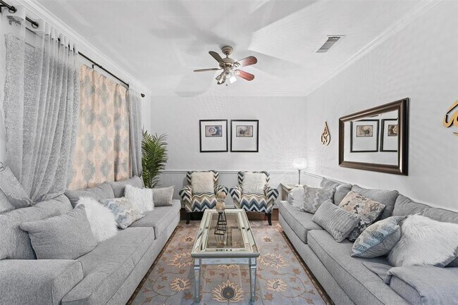 Foto del edificio - 4142 Regal Stone Ln