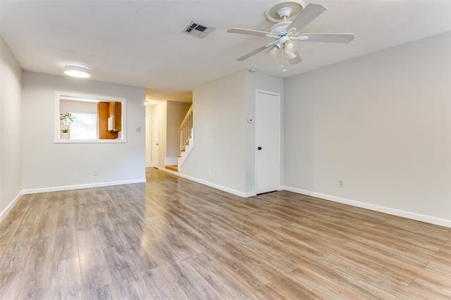 Foto del edificio - 7314 Kingswood Cir