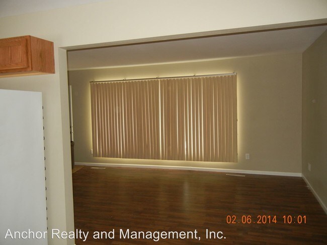 Building Photo - 509 9th St NW