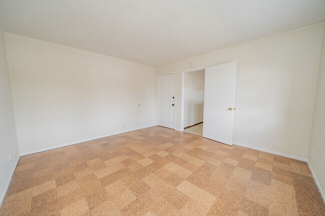 Foto del edificio - 1467 Russell/2880A&amp;B Sacramento