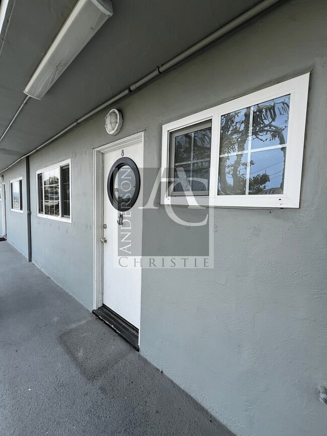 Building Photo - 321 Second St