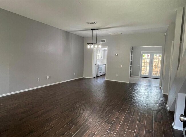 Foto del edificio - 11710 Southlake Dr