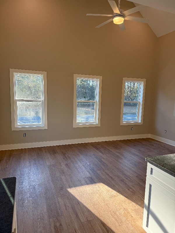 Foto del edificio - 613 Bowsertown Rd