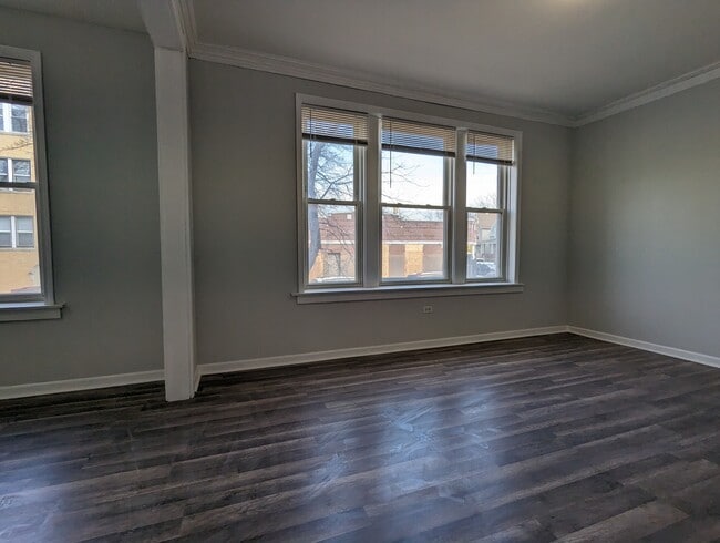 Building Photo - 2604 N Lawndale Ave