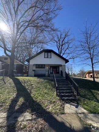 Building Photo - 1561 Foster Ave
