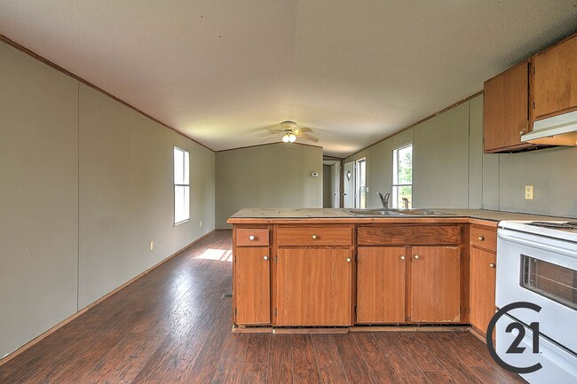 Foto del edificio - 1315 Reed Rd