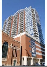 Building Photo - 1600 S Prairie Ave