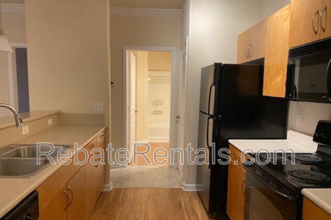 Foto del edificio - 8290 Gate Pkwy W