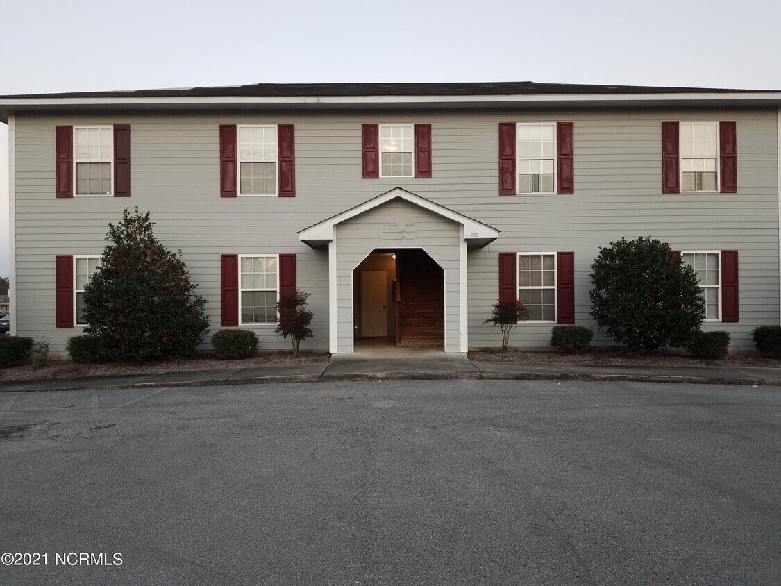 Foto principal - 1000 Hammock Ln