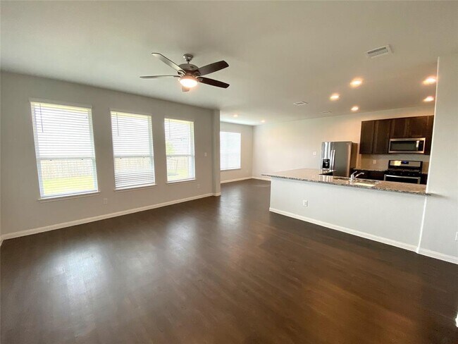 Building Photo - 4451 Eveslage Ln