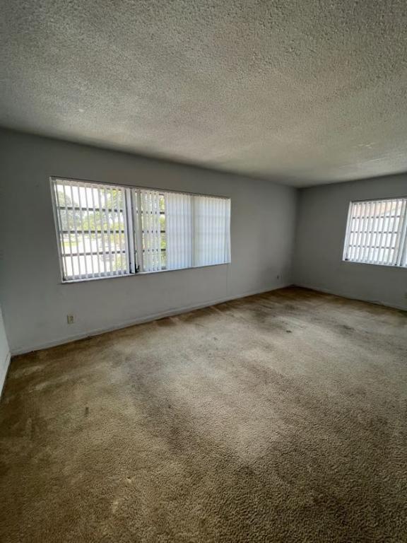 Foto del edificio - 381 Sunshine Drive North, Coconut Creek, F...