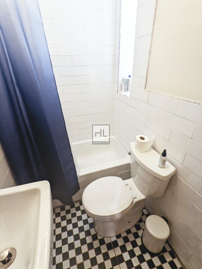 Building Photo - 140A Lexington Avenue