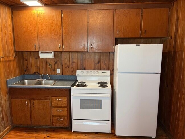 Foto del edificio - 1740 N Shore Terrace