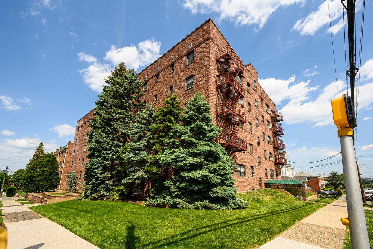 King Alfred Apartments Apartments in Passaic, NJ