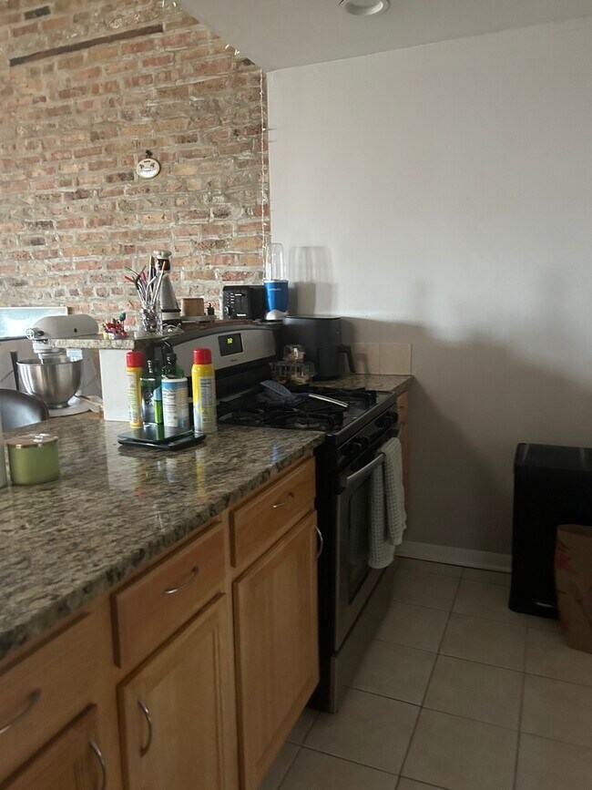 Foto del edificio - 2816 N Lincoln Ave