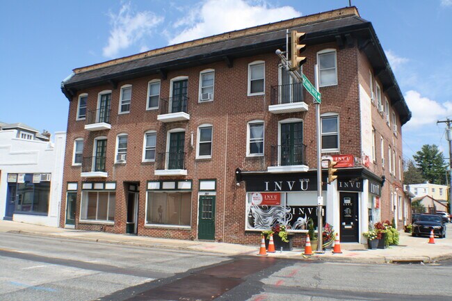Foto del edificio - 701 County Line Rd