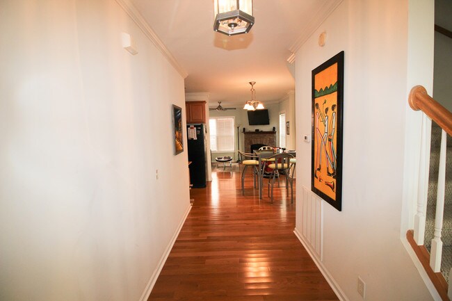 Building Photo - Price Reduced!