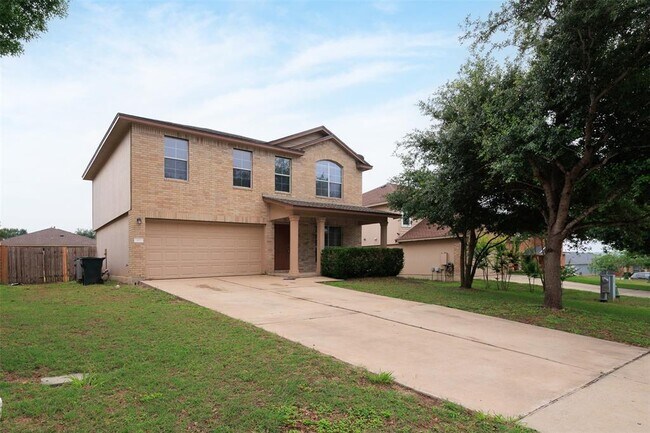 Building Photo - 411 Oxford Dr