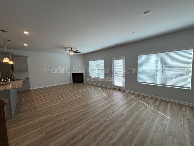 Foto del edificio - 342 Lanier Cir