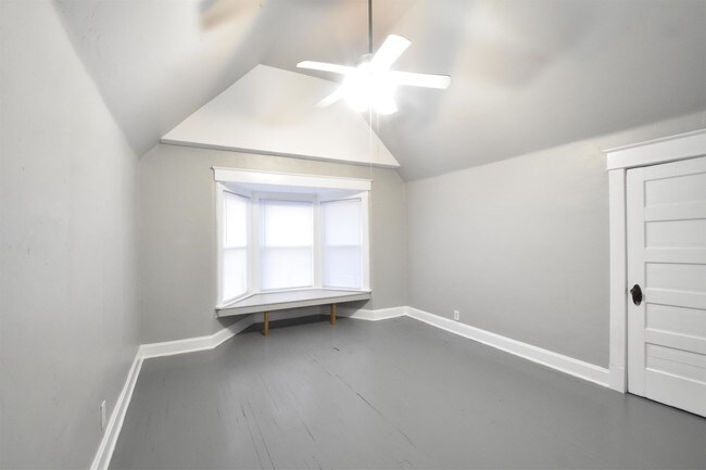 Building Photo - 4525 Gillham Rd