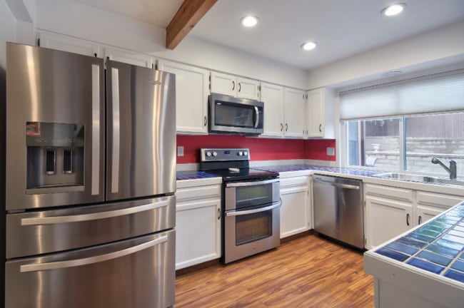 Building Photo - 4901 Daybreak Cir