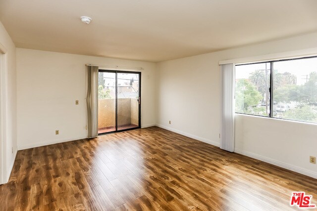 Foto del edificio - 5327 Lexington Ave