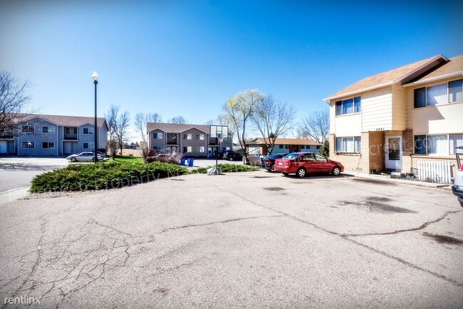Building Photo - 4885 Basswood Dr